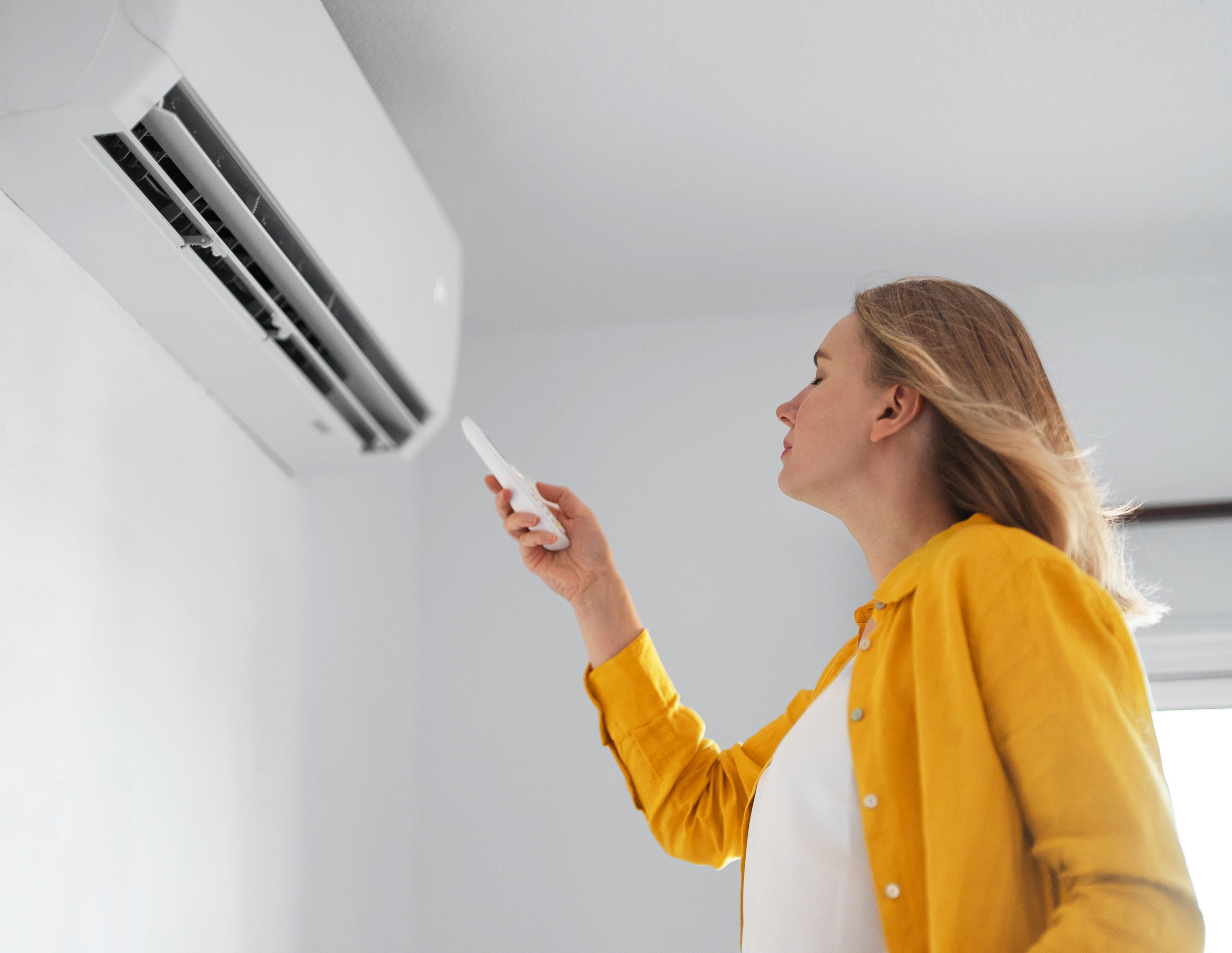 Inverter AC Vs. Non Inverter AC - Which One To Buy